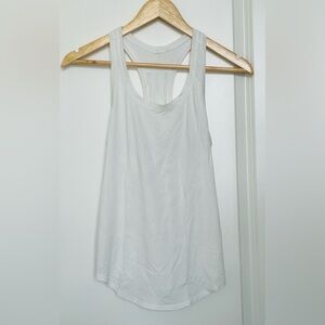 Lululemon Tank Top Women's Size 2 White Sleeveless Yoga Gym Logo
